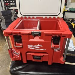 Milwaukee Packout Cooler 