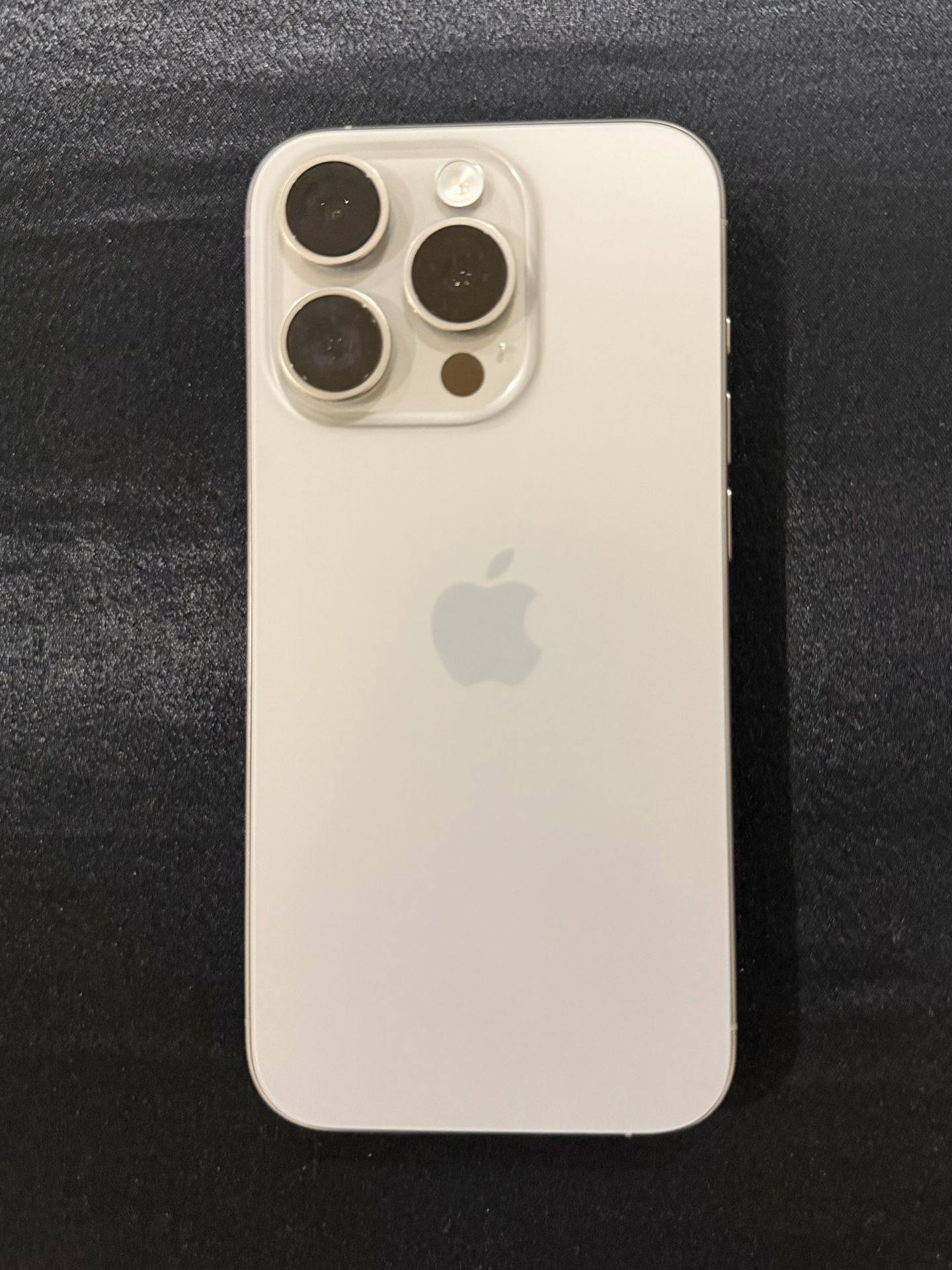 iPhone 15 Pro (256GB, Natural Titanium) Unlocked - Mint