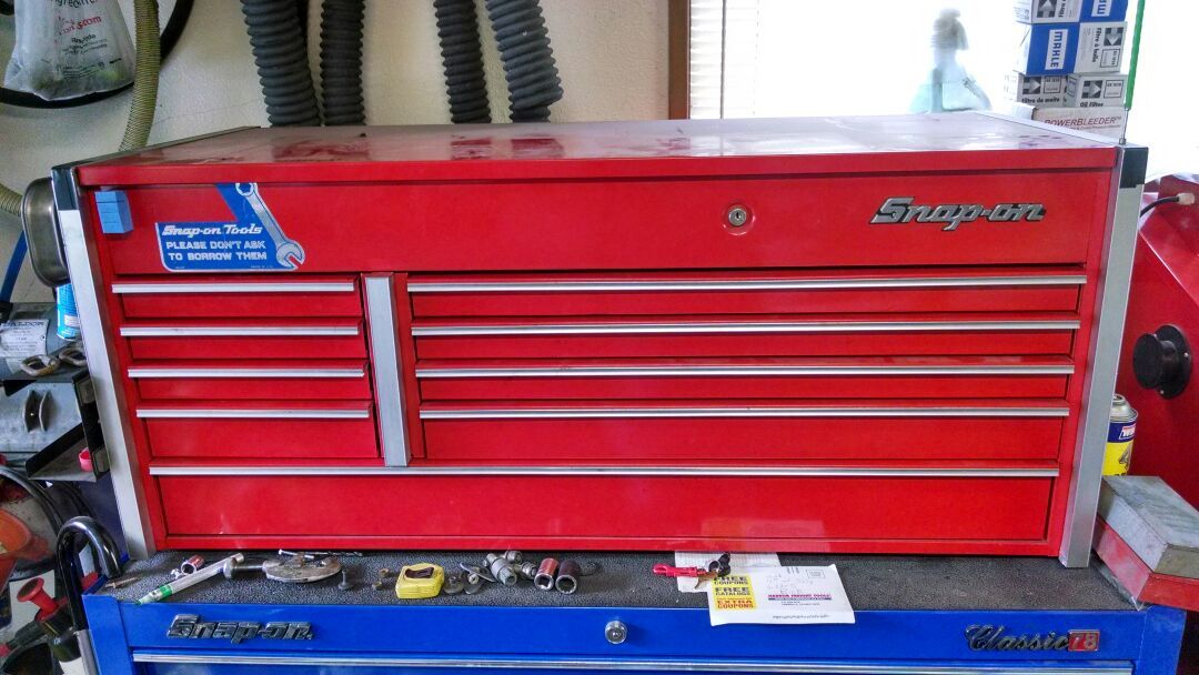 Snap on top tool box KR690 for Sale in WA OfferUp