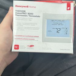 Honeywell TH8320R Vision Pro 8000 Thermostat 