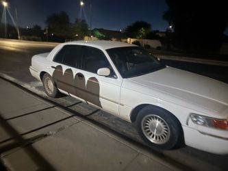 1995 Grand Marquise 80,000 miles