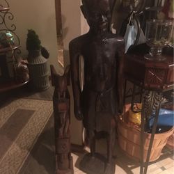 statue 