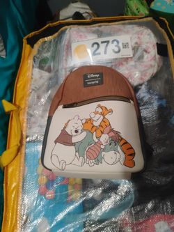 Disney lounge fly back pack