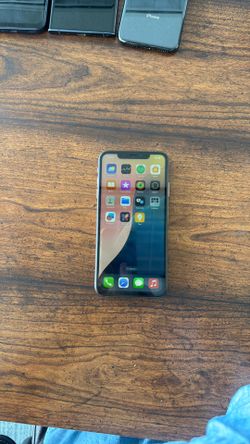 iPhone XS Max 64 GB unlocked for all carrier