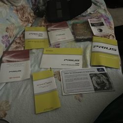 2008 Toyota Prius Manuals And Case 