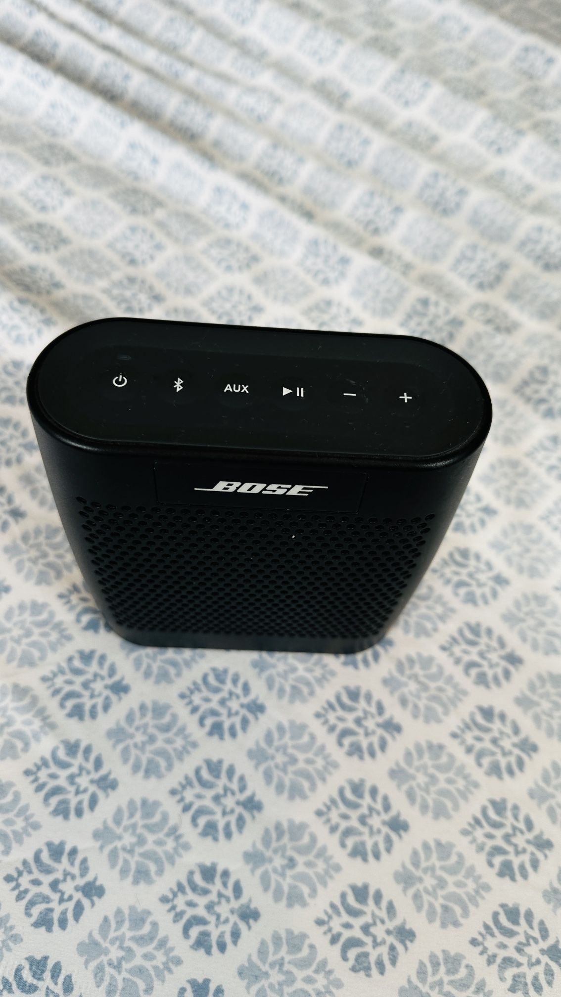 Bose Soundlink Color Speakers 