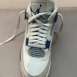 Air Jordan 4 Retro Military Blue