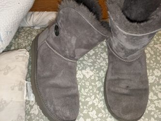 UGGs size 6 women's $50