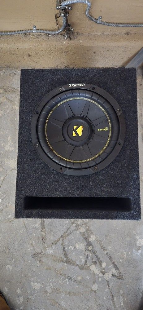 Kicker 44CWCD104 CompC 10" subwoofer with box.