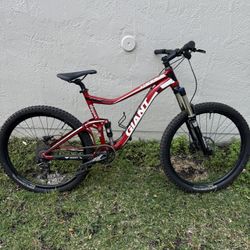 Giant Trance 27.5 Full Suspension Mountain Bike – Size Medium