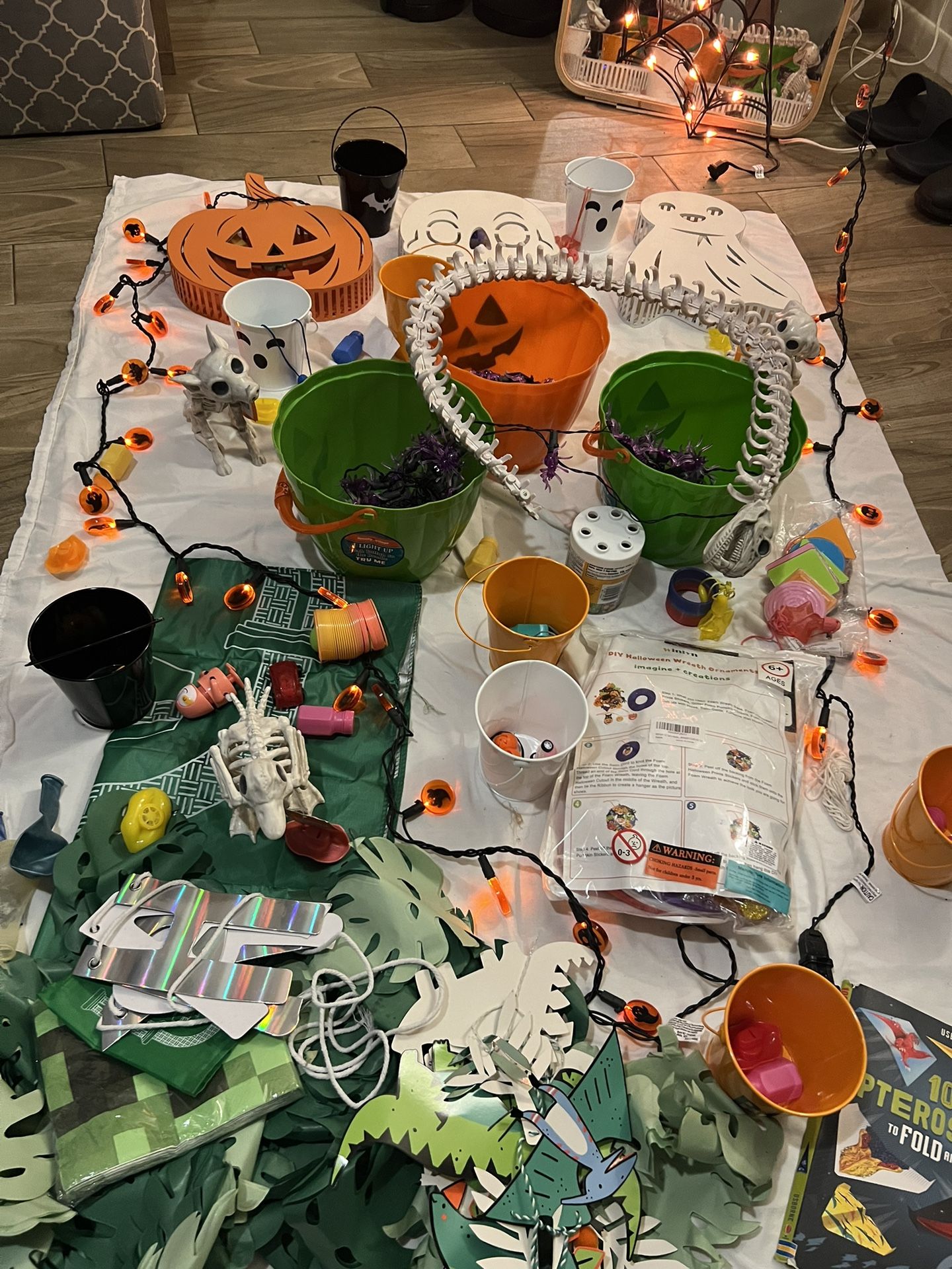 Halloween Decorations Matching Free Birthday Party Gifts
