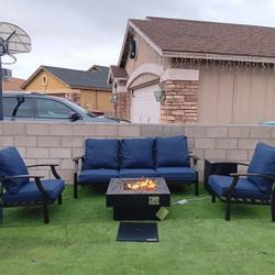 Beautiful Patio Furniture Good Condition 