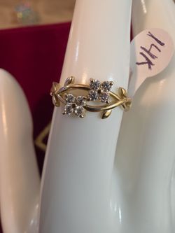 14k gold ring, size 8