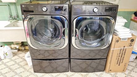 LG ThinQ Front Load Washer and Dryer Set with SideKick Pedestal