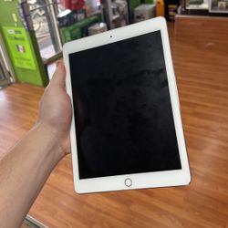 iPad Pro 1st Generation 9.7inch Wifi Cellular Used 