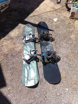 Snow board's.