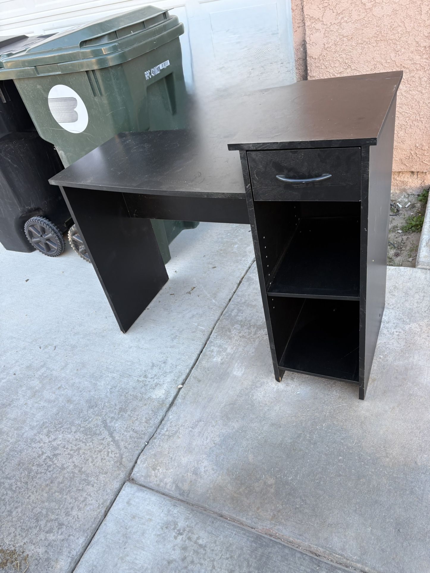 Desk $30 OBO