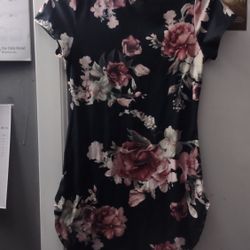 FLORAL BLOUSE SIZE SMALL
