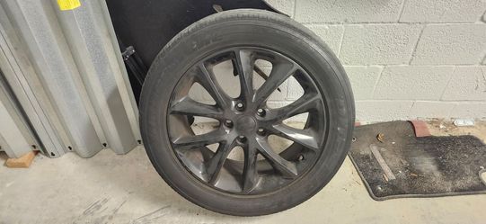 5 Lug Rim from 2014 Dodge Durango R/T