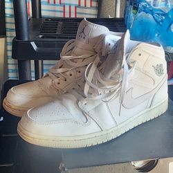 All White Jordan 1