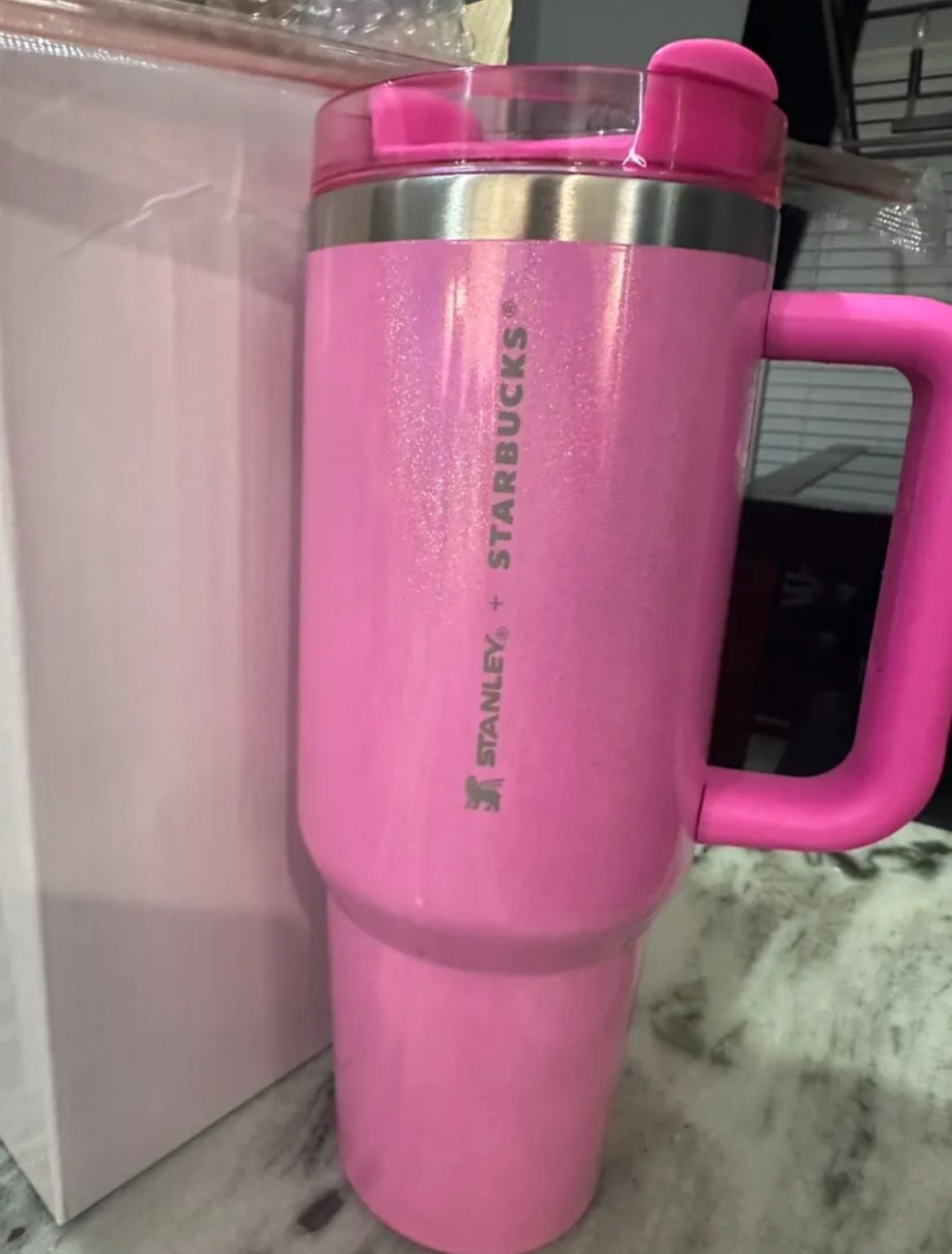 40 Oz Tumbler Winter PINk SPECIAL EDITION 