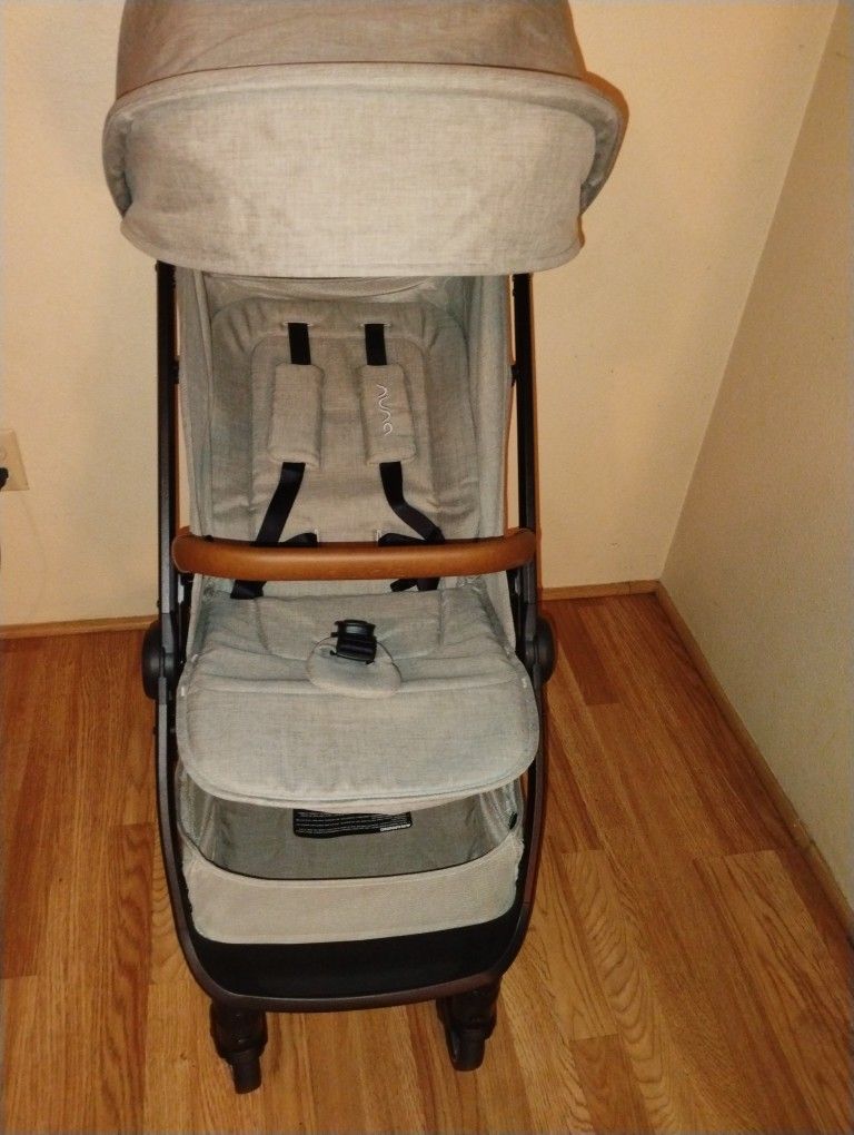 TRVL Nuna Stroller