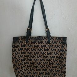 Michael Kors MK Signature Bag / Tote/ Purse/ Shoulder Bag