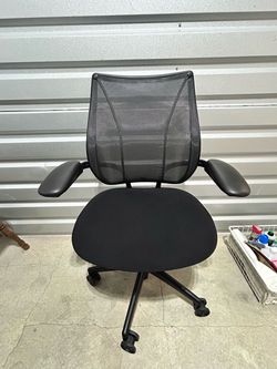 *REFURBISHED* Humanscale Liberty Ergonomic Task/Office Chair w/ Black Mesh & Adjustable Arms