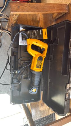 DeWalt DW303M Variable Speed Corded Heavy Duty Reciprocating saw