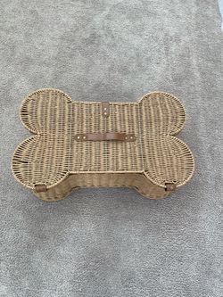 Pet treasure chest