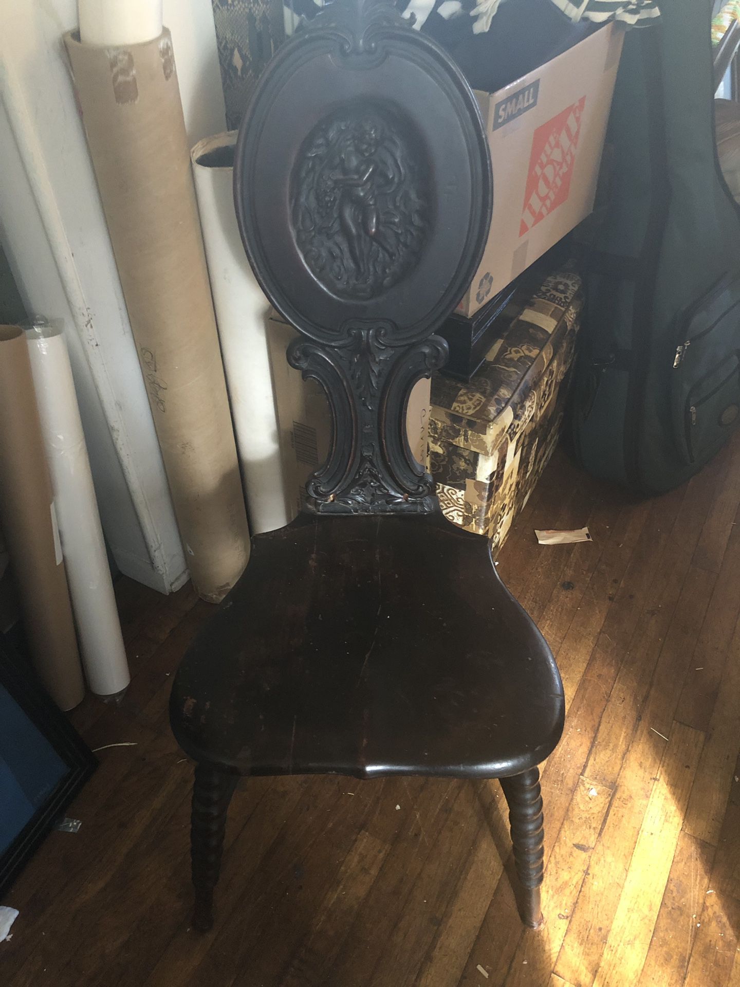Antique Victorian turned leg side chair with carved cherub back