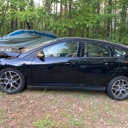 2018 4 Door Ford Focus SEL For Parts