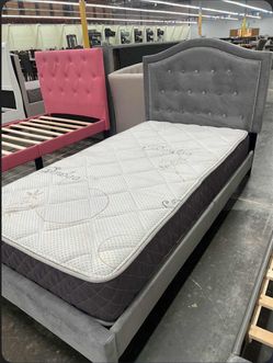 Twin size bed with mattress