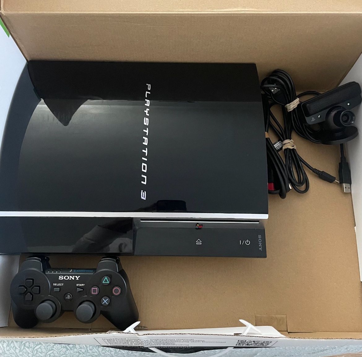 PlayStation 3 (Fat) 320gb 1 Controller and Camera (Read Description).