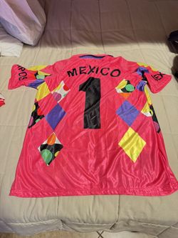  En Venta Soccer Jerseys En Buenas Condiciones Diferentes Tallas Y Precio Pregunta Por La De Tu Agrado 