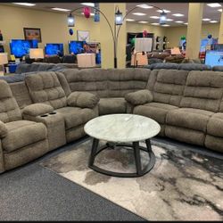 Workhorse Cocoa Reclining Sectional /couch 1979