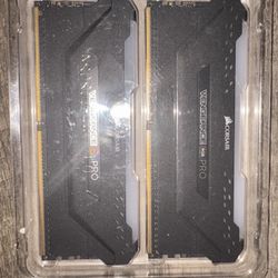 VENGEANCE RGB PRO 16GB (2 x 8GB) 