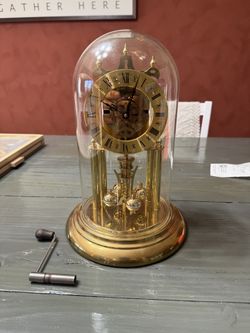 Vintage Elgin E49 400-Day Keywound Brass Mantel Clock With Key And Original Box.