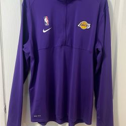 Lakers Nike Dri-fit Pullover. Large