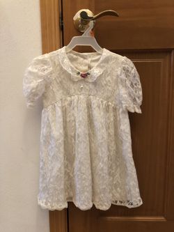 Girls lacy ivory colored dress - Size 4
