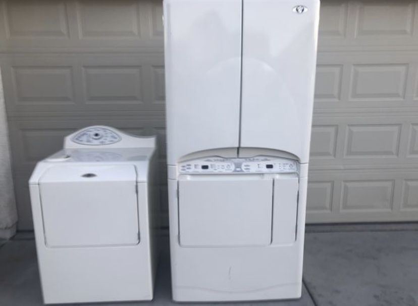 Washer and dryer/lavadora y secadora