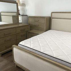 Wood Color with Acrylic Handle and Deep Storage