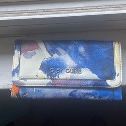 Tri Fold Guess Wallet