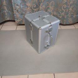 Maletín Para Cosmético  De  ALUMINIO FUERTE 