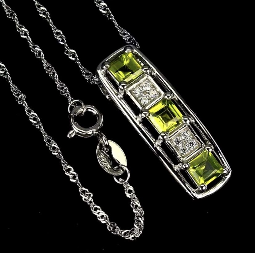 Peridot Pendant Necklace 925