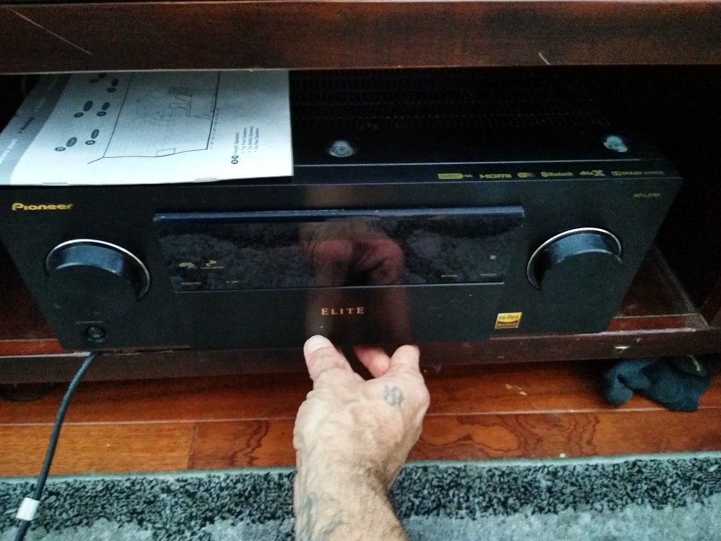 Pioneer Elite Receiver ScLX701 MUST GO! for Sale in St. Petersburg, FL