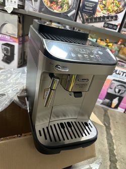 De'Longhi Magnifica Evo Automatic Espresso Machine with Frother and Preset Recipes
