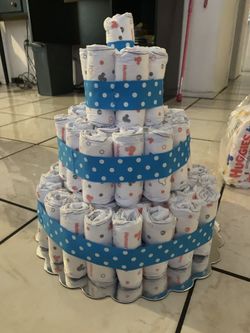 Diaper cakes
