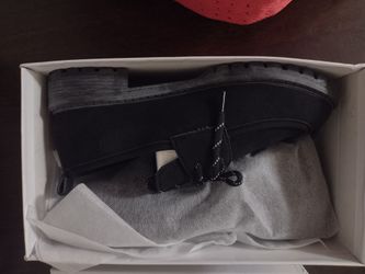 Men's shoes size 8