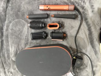 Dyson Airwrap Multi-Styler with Attachments and Case